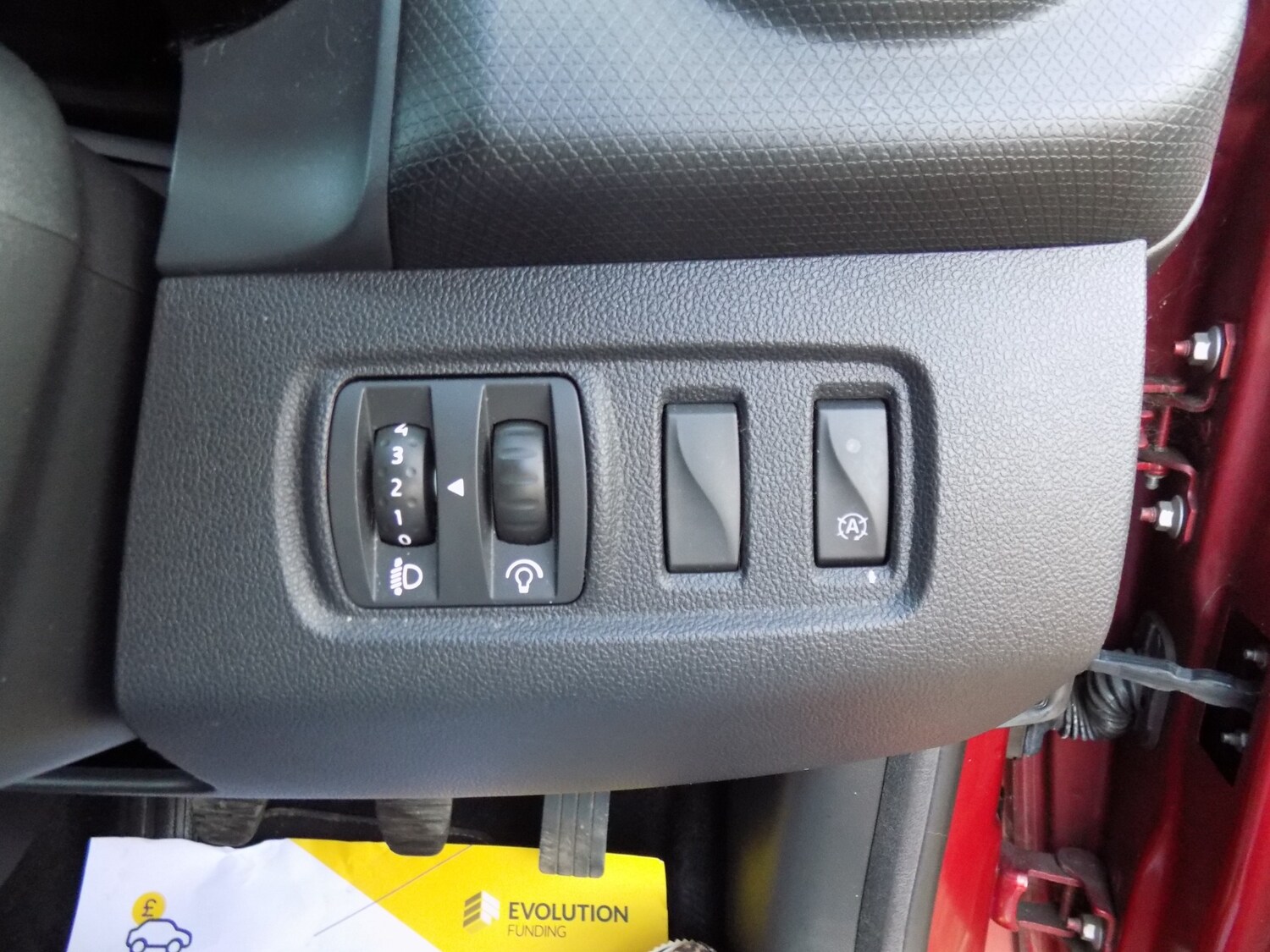 Used Renault Clio 2017 for sale - 77729641: Photo 25