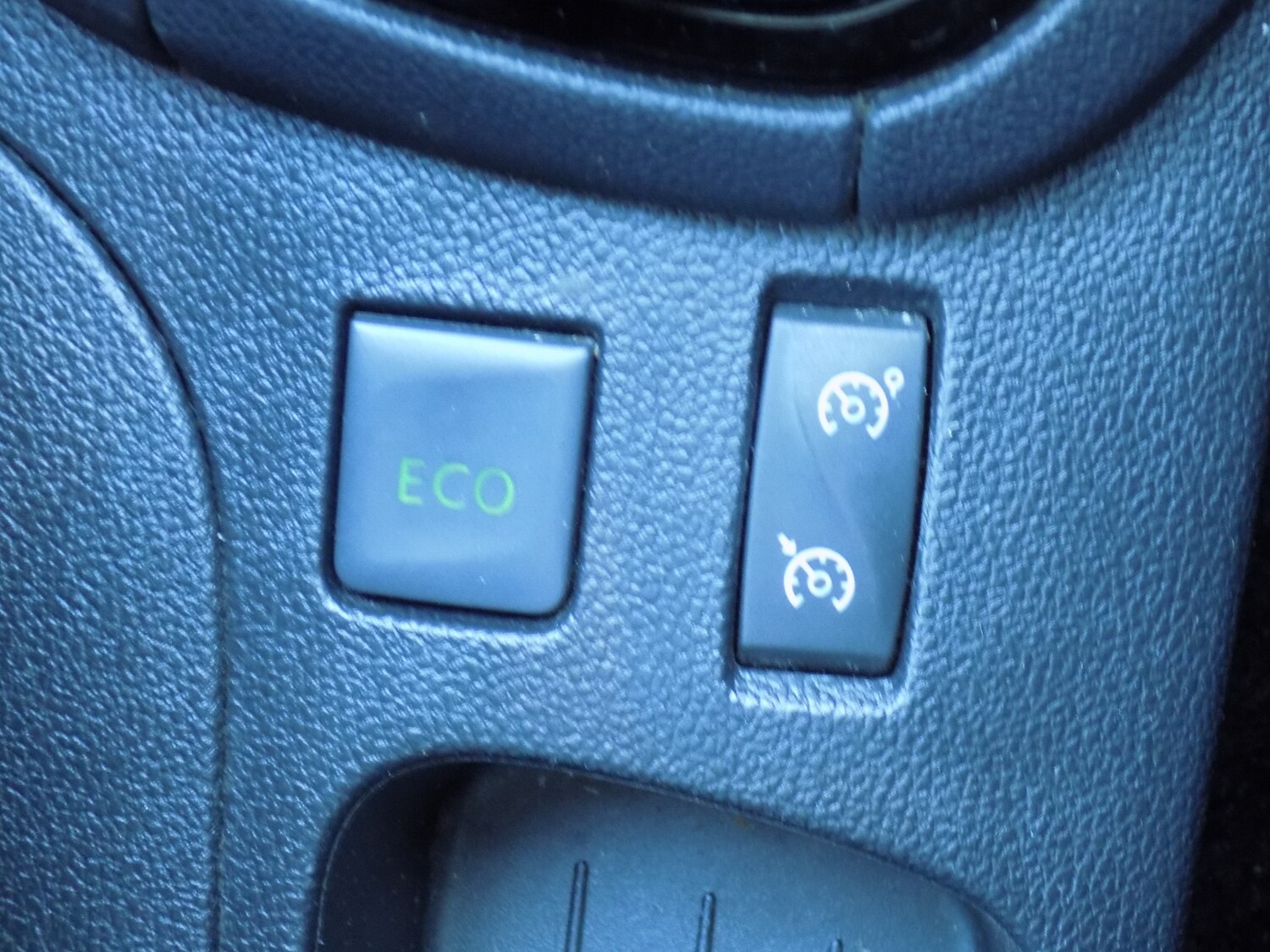 Used Renault Clio 2017 for sale - 77729641: Photo 39