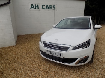 Used Peugeot 308 2015 for sale - 78508260: Photo