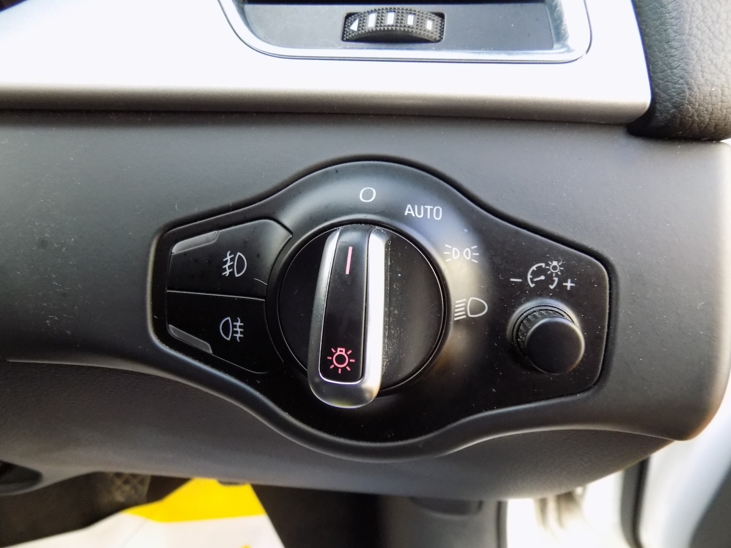 Used Audi A4 2009 for sale - 76830335: Photo 25