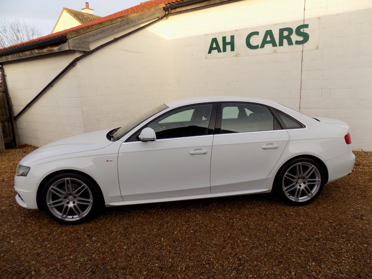 Used Audi A4 2009 for sale - 76830335: Photo 9
