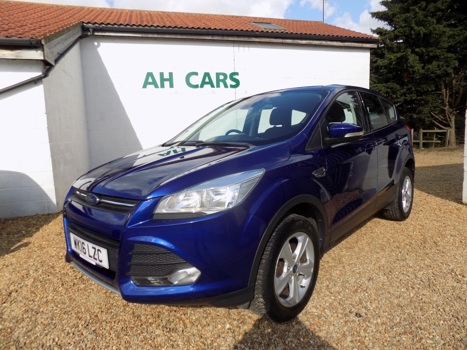 Used Ford Kuga 2016 for sale - 77900838: Photo 2