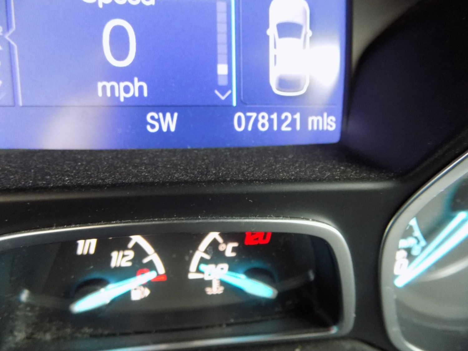 Used Ford Kuga 2016 for sale - 77900838: Photo 29