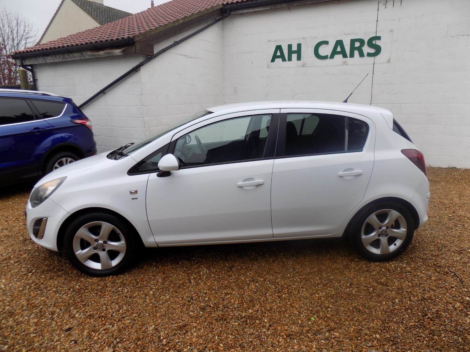 Used Vauxhall Corsa 2013 for sale - 77392298: Photo 9