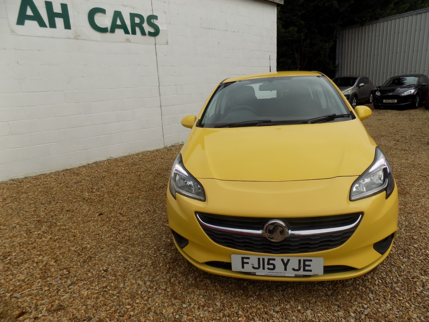 Used Vauxhall Corsa 2015 for sale - 77629554: Photo 3