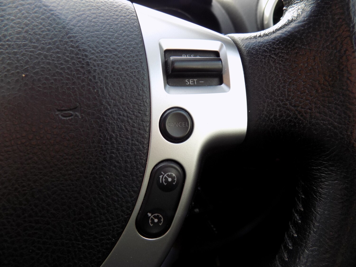 Used Nissan Qashqai 2011 for sale - 77445962: Photo 35