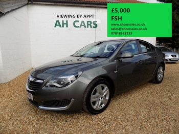 Vauxhall - Insignia