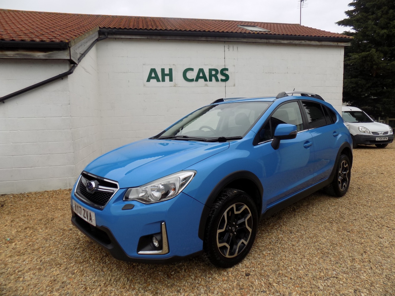 Used Subaru XV 2017 for sale - 78131632: Photo 2