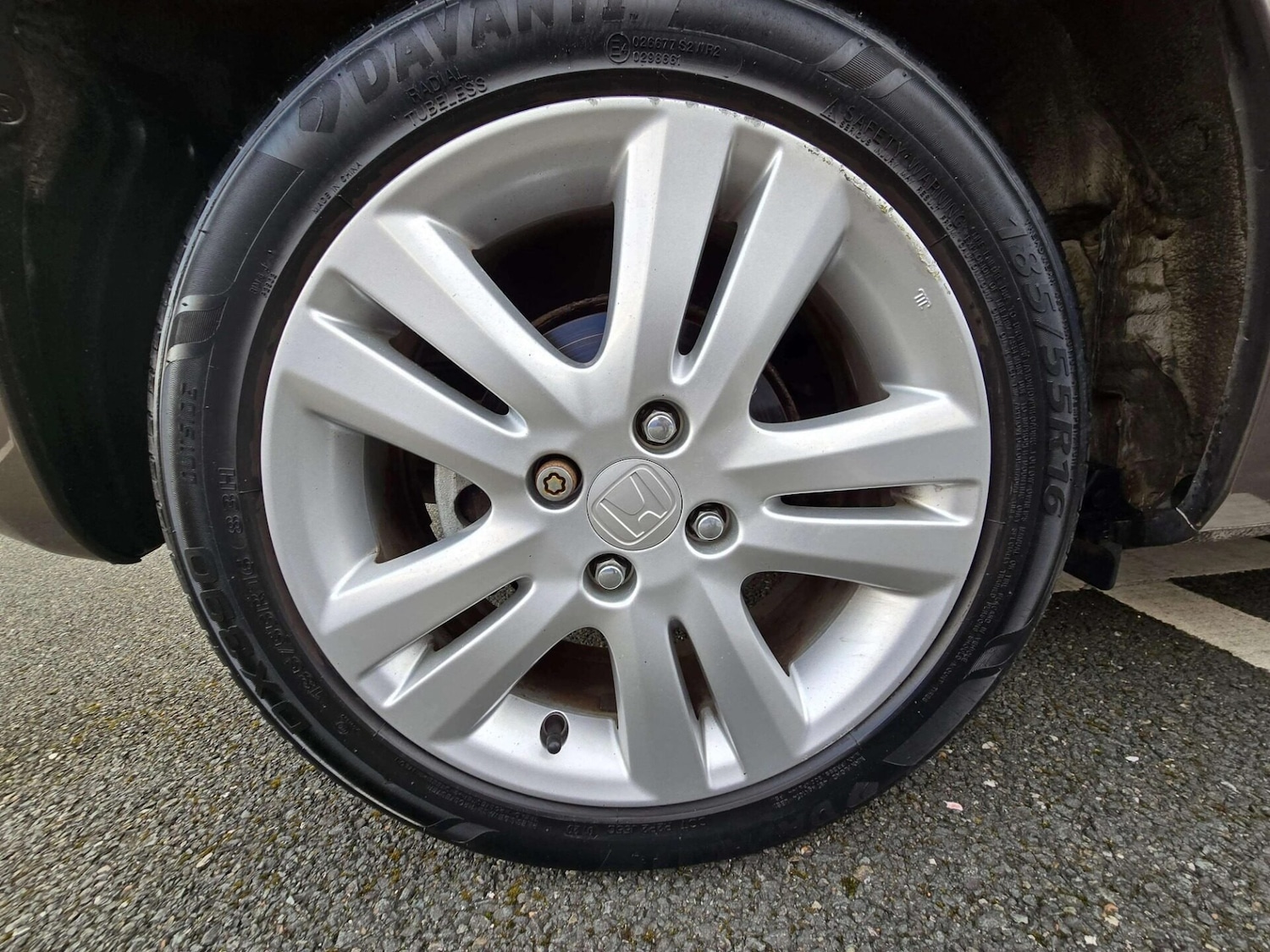 Used Honda Jazz 2011 for sale - 76075822: Photo 18