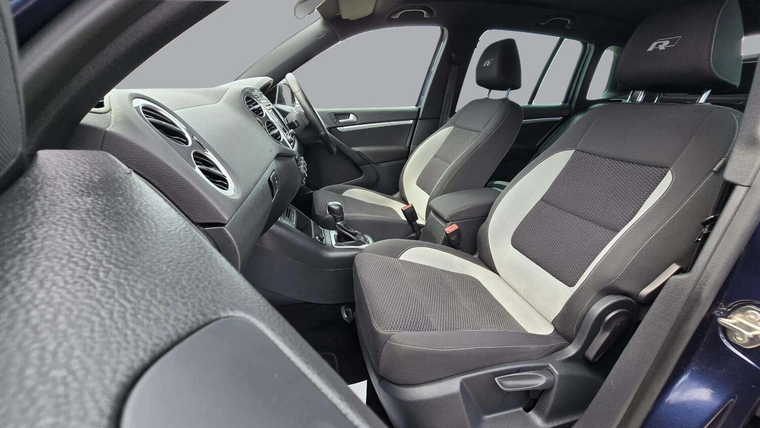 Used Volkswagen Tiguan 2015 for sale - 76075819: Photo 15