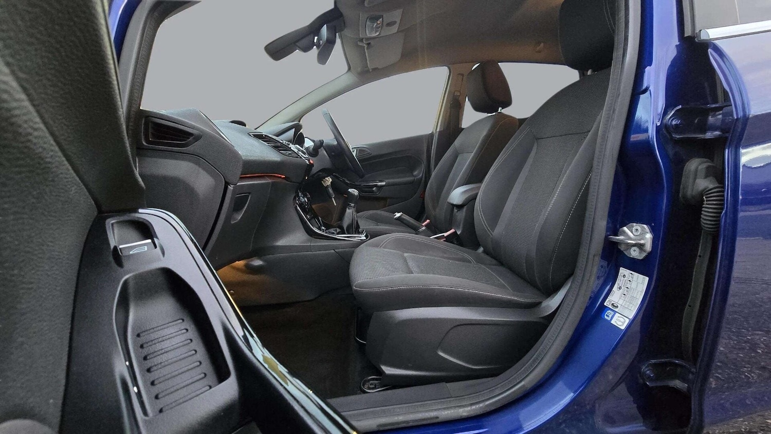 Used Ford Fiesta 2017 for sale - 78011057: Photo 12