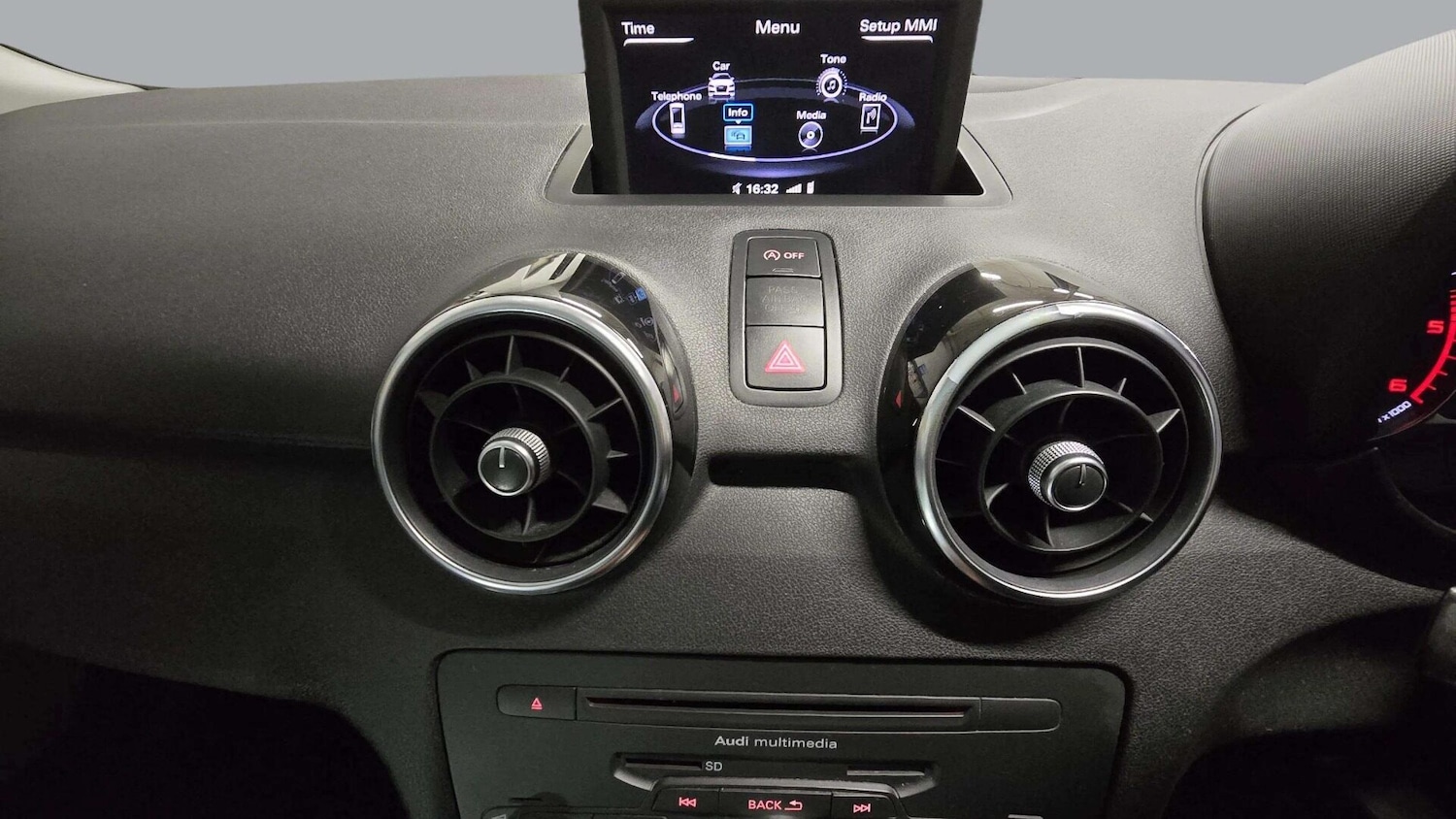 Used Audi A1 2011 for sale - 77100792: Photo 14