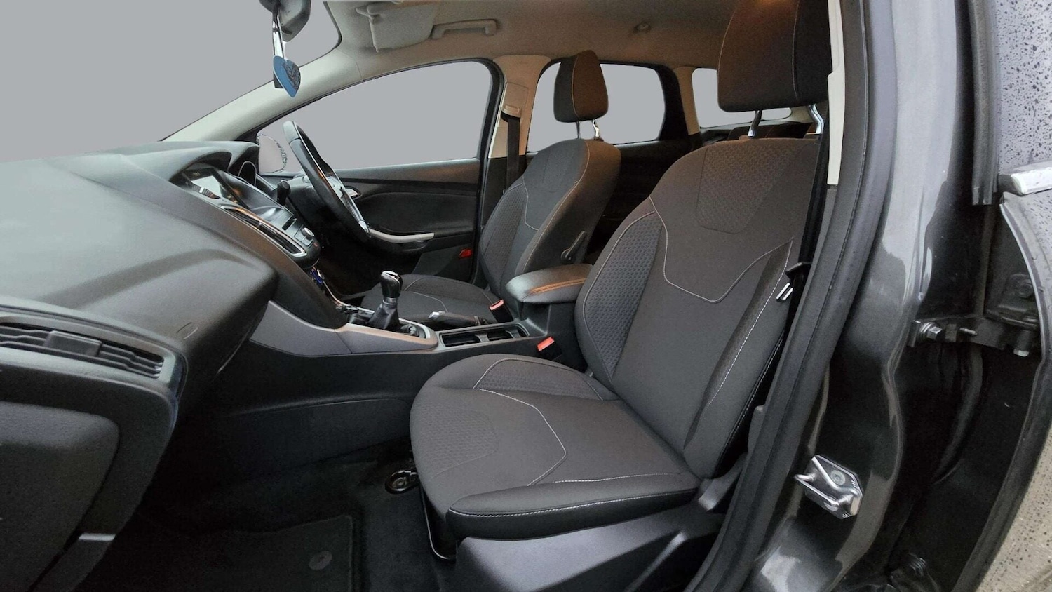 Used Ford Focus 2017 for sale - 78027303: Photo 12