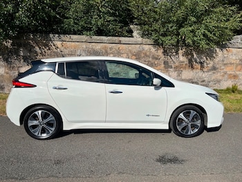 Used Nissan Leaf 2019 for sale - 76023521: Photo