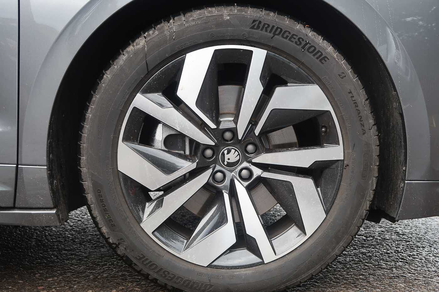 Used Skoda Enyaq 2025 for sale - 76679674: Photo 5