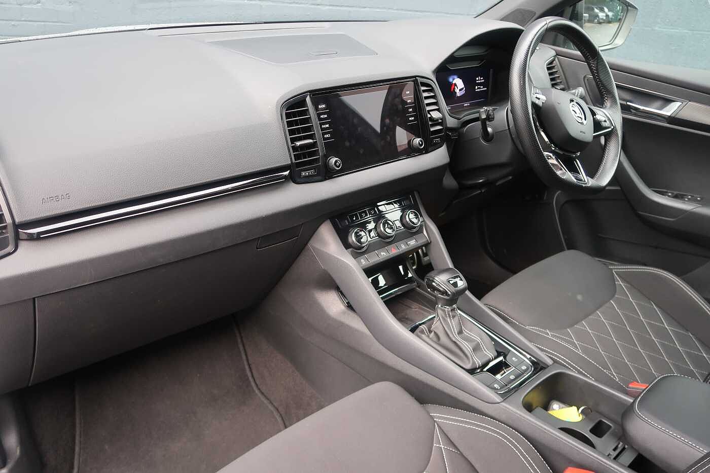 Used Skoda Karoq 2022 for sale - 76674821: Photo 2