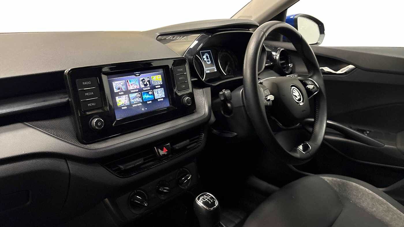 Used Skoda Fabia 2023 for sale - 77083234: Photo 2