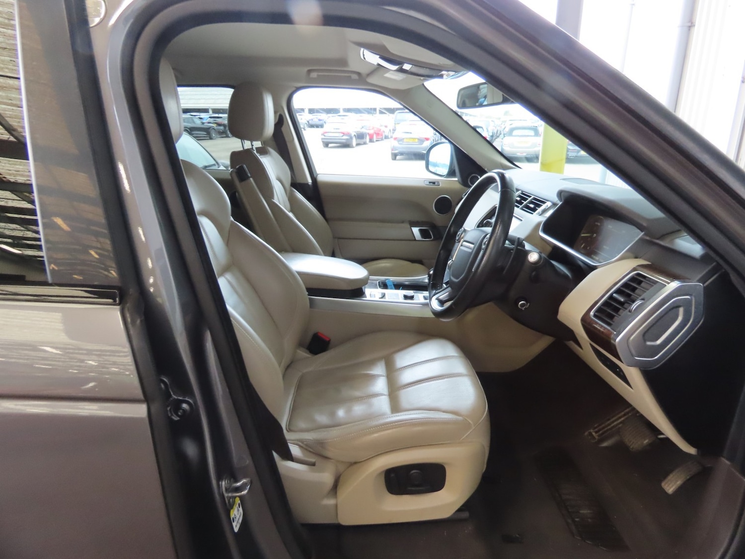 Used Land Rover Range Rover Sport 2015 for sale - 78112183: Photo 6