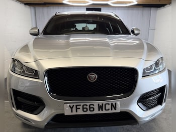 Used Jaguar F-Pace 2016 for sale - 78229083: Photo