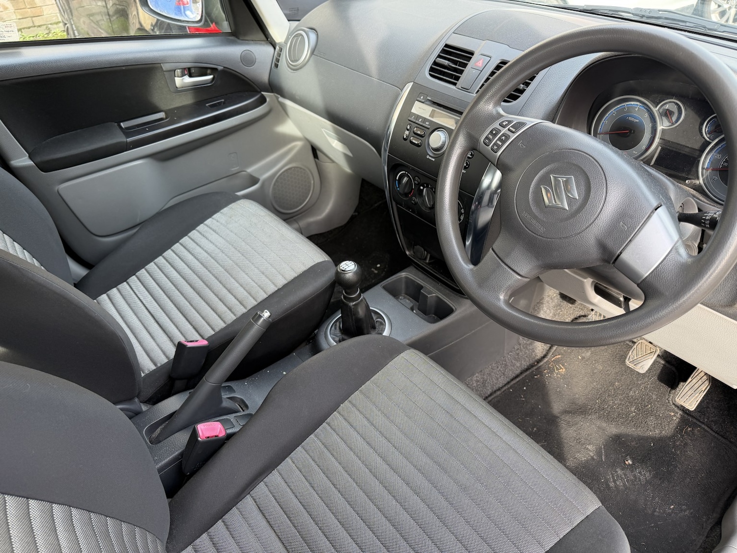 Used Suzuki SX4 2013 for sale - 77584505: Photo 4