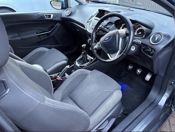 Used Ford Fiesta 2016 for sale - 77536005: Photo