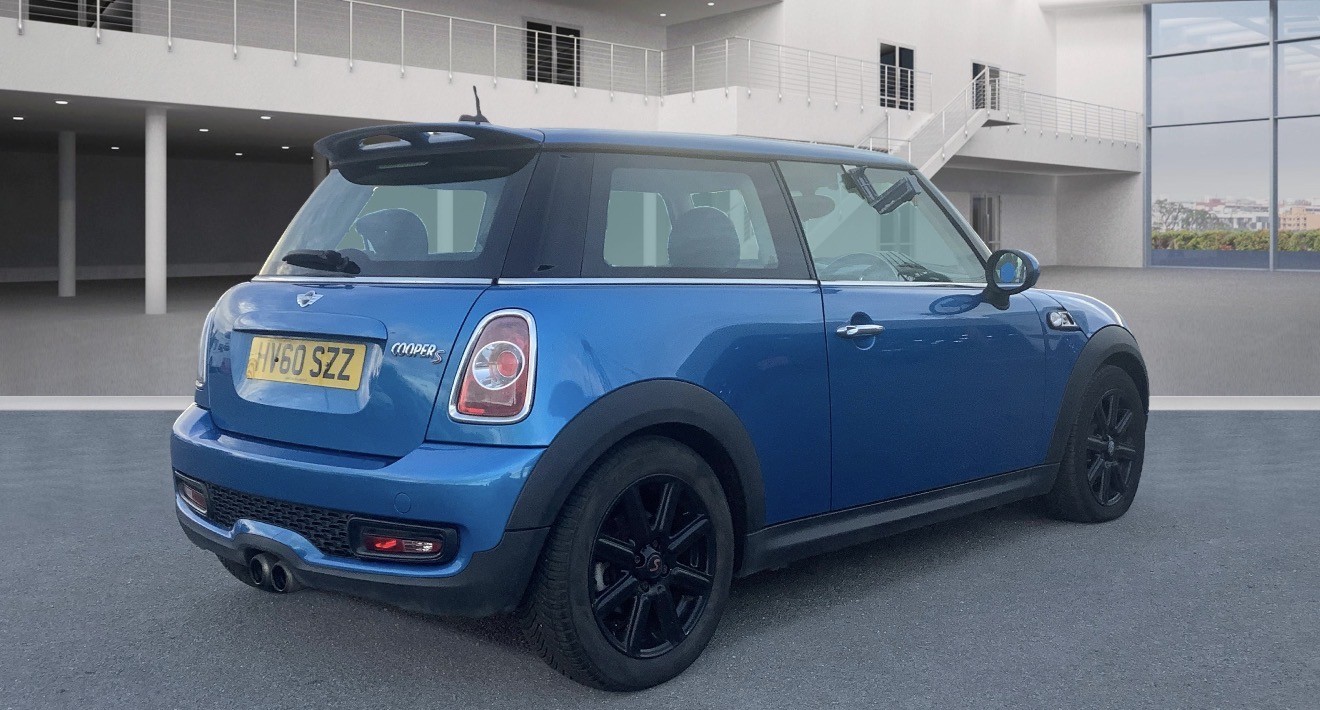 Used MINI Hatch 2010 for sale - 76439928: Photo 2