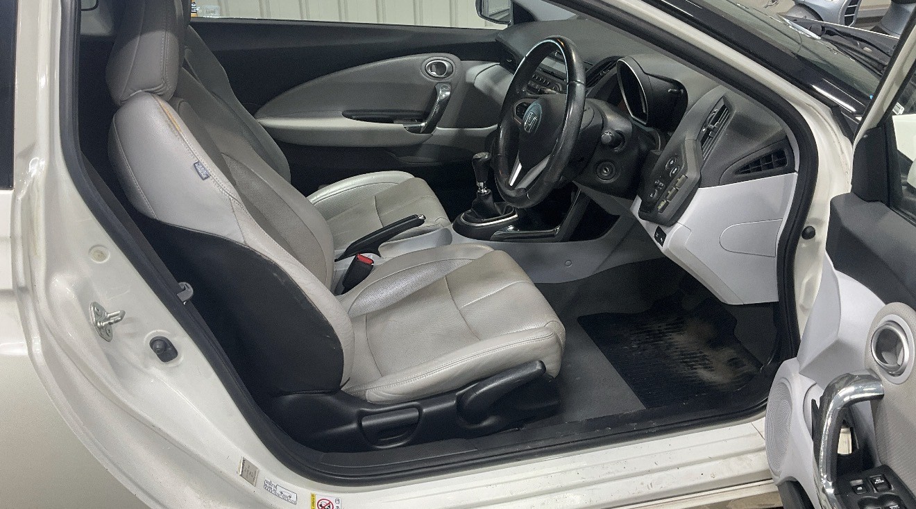 Used Honda CR-Z 2010 for sale - 76525710: Photo 3