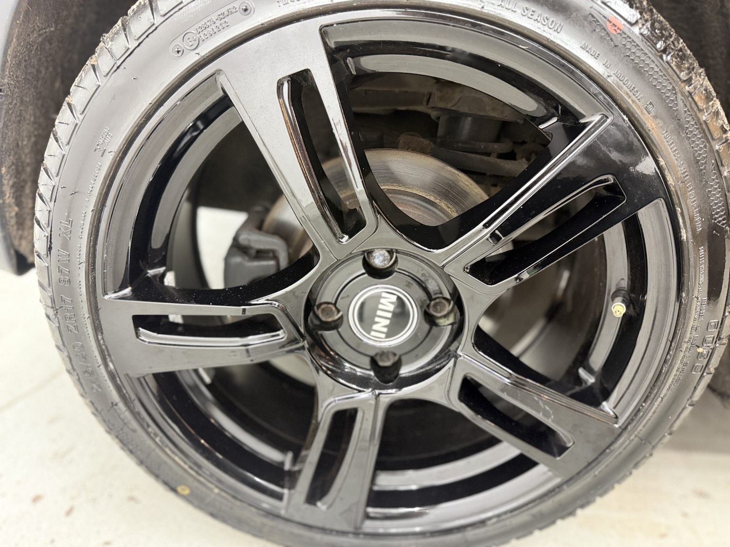 Used MINI Hatch 2011 for sale - 76444459: Photo 11