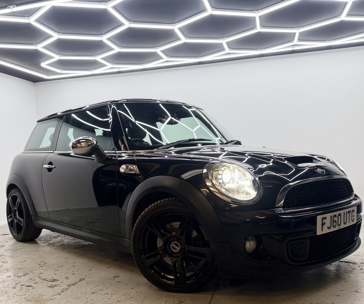 Used MINI Hatch 2011 for sale - 76444459: Photo 14