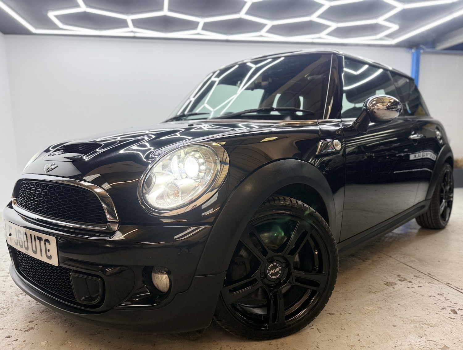 Used MINI Hatch 2011 for sale - 76444459: Photo 15