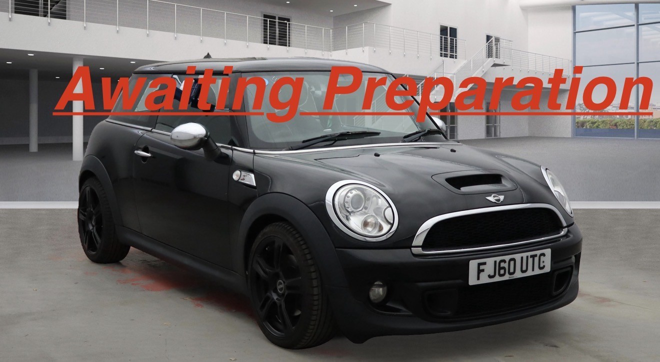 Used MINI Hatch 2011 for sale - 76444459: Photo 2