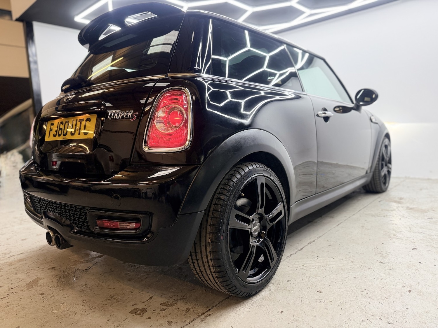 Used MINI Hatch 2011 for sale - 76444459: Photo 23