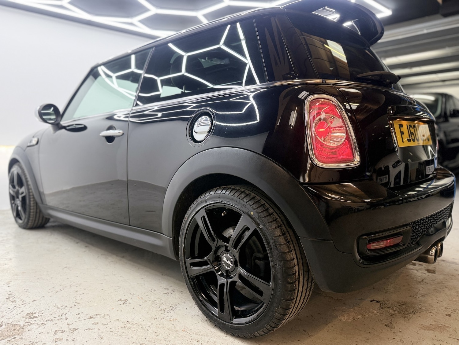 Used MINI Hatch 2011 for sale - 76444459: Photo 24