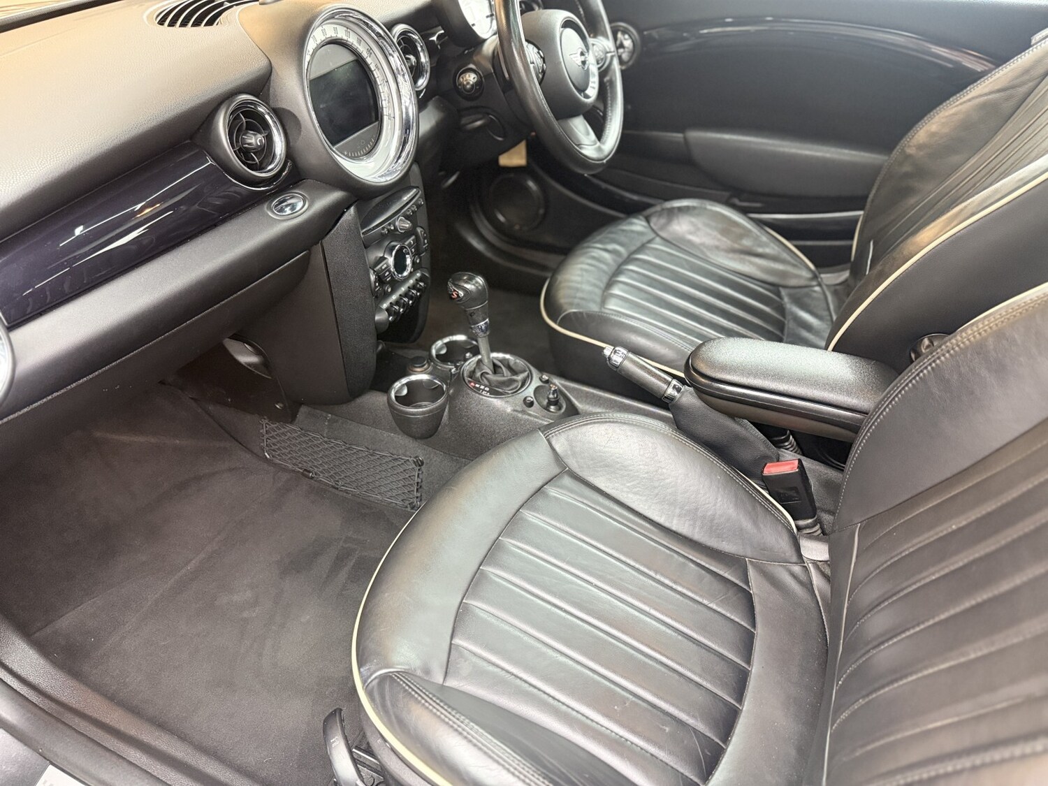 Used MINI Hatch 2011 for sale - 76444459: Photo 29