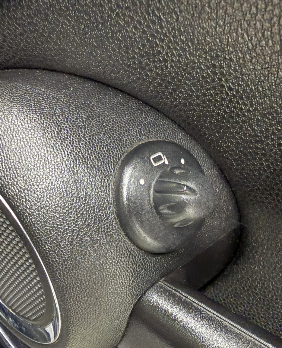 Used MINI Hatch 2011 for sale - 76444459: Photo 34