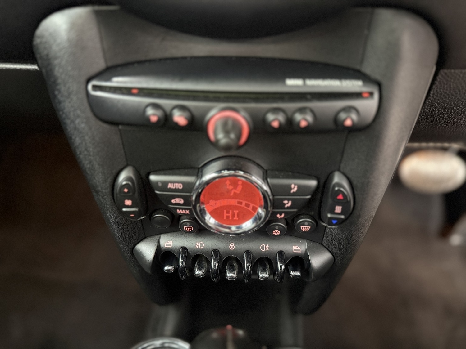 Used MINI Hatch 2011 for sale - 76444459: Photo 38