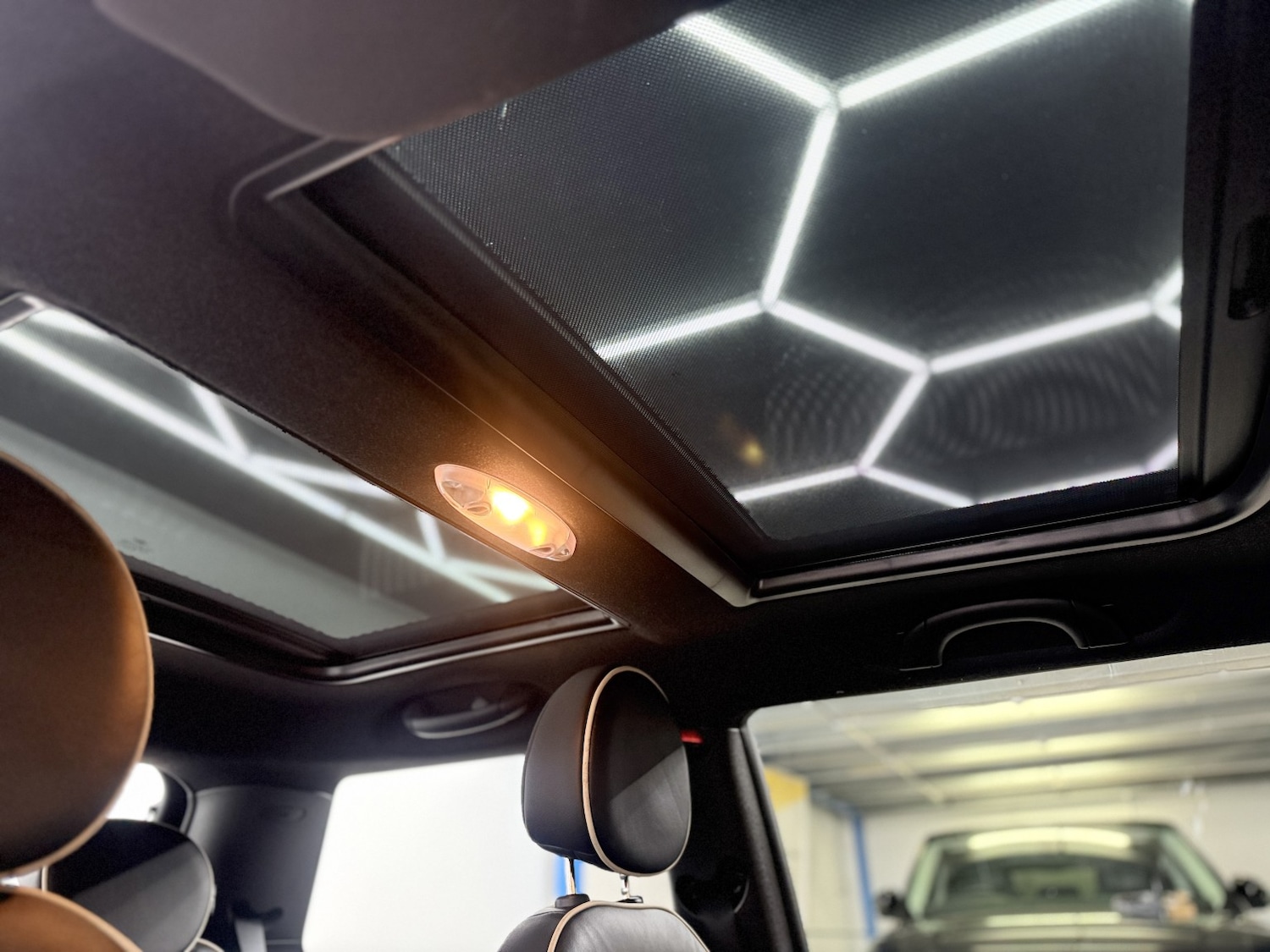 Used MINI Hatch 2011 for sale - 76444459: Photo 42