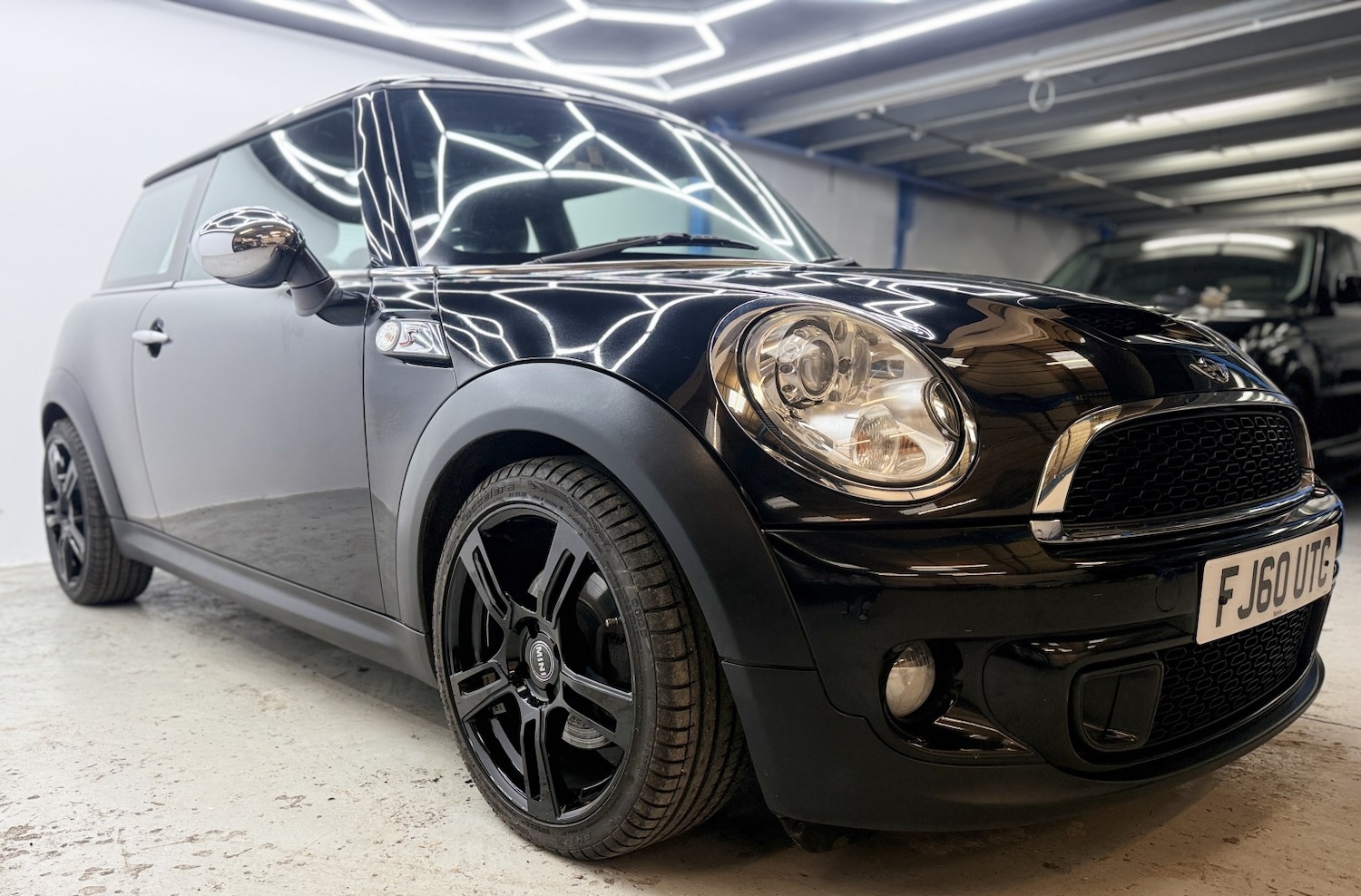 Used MINI Hatch 2011 for sale - 76444459: Photo 5