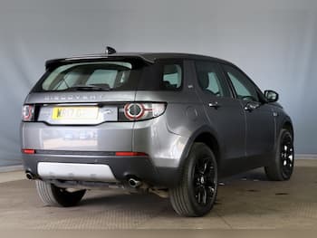 Used Land Rover Discovery Sport 2017 for sale - 79771722: Photo