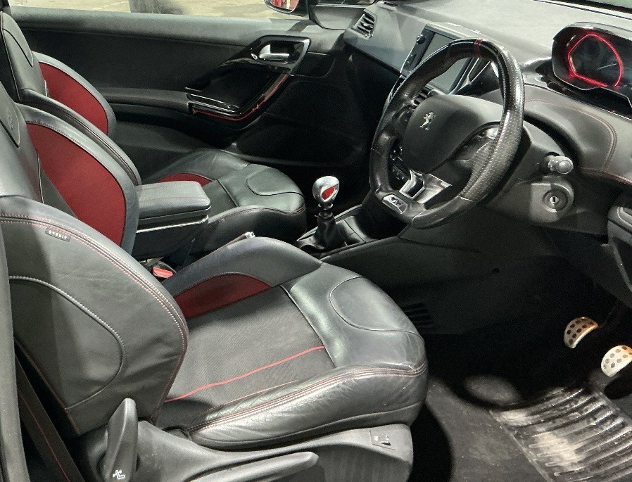 Used Peugeot 208 2016 for sale - 76837044: Photo 7