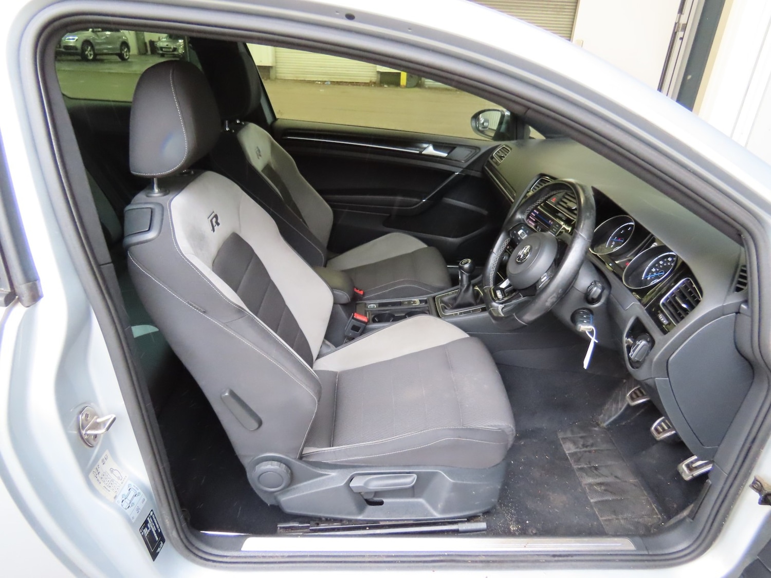 Used Volkswagen Golf 2016 for sale - 78112044: Photo 5