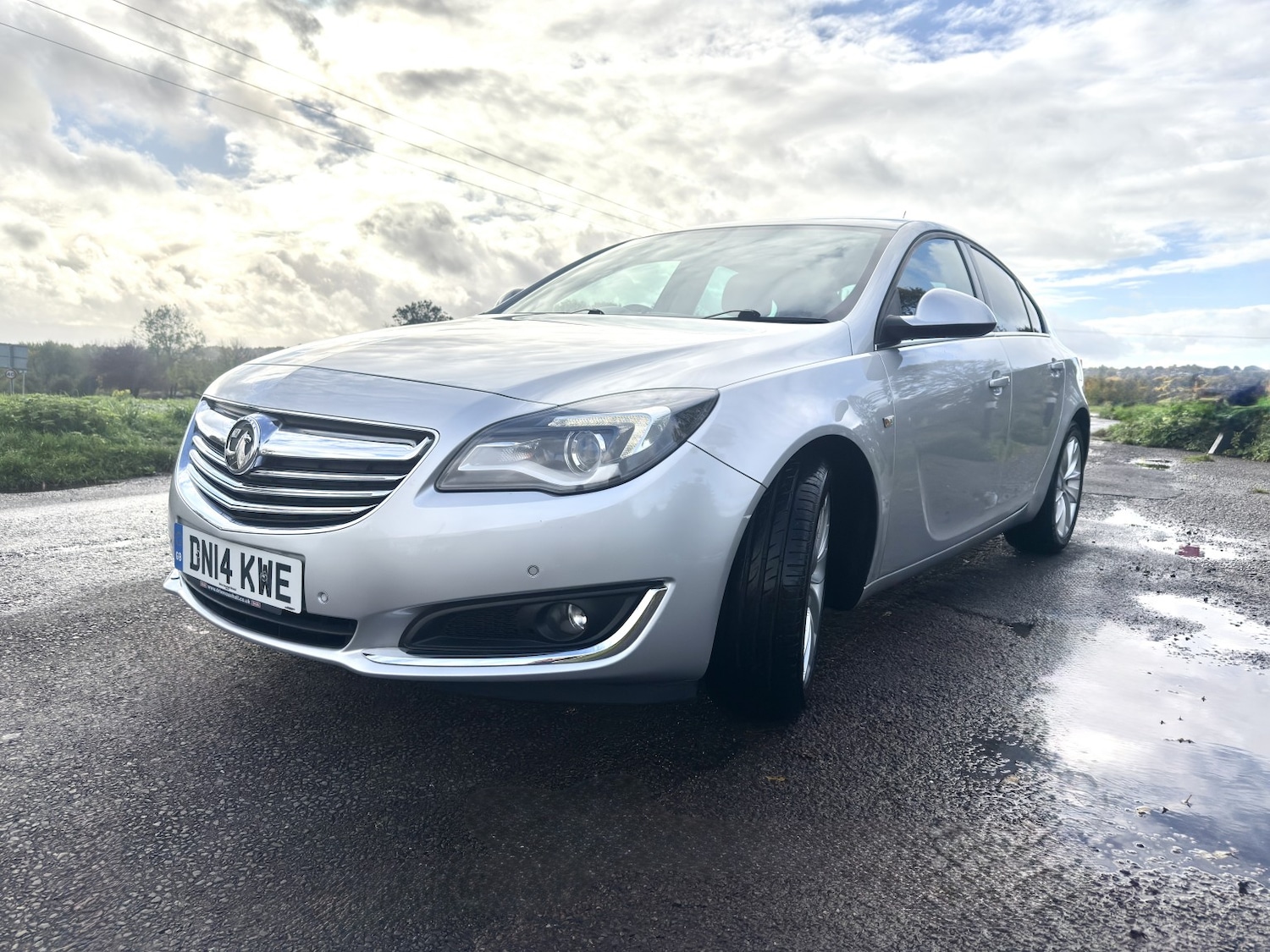 Used Vauxhall Insignia 2014 for sale - 76340364: Photo 2