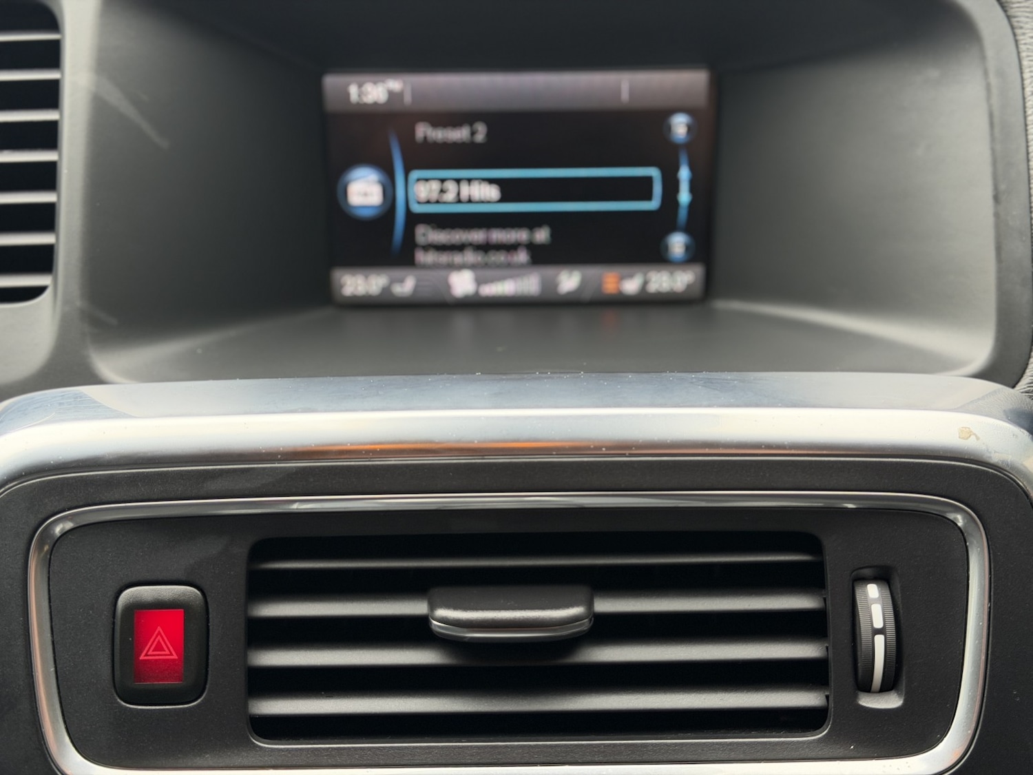 Used Volvo V60 2013 for sale - 77431391: Photo 15