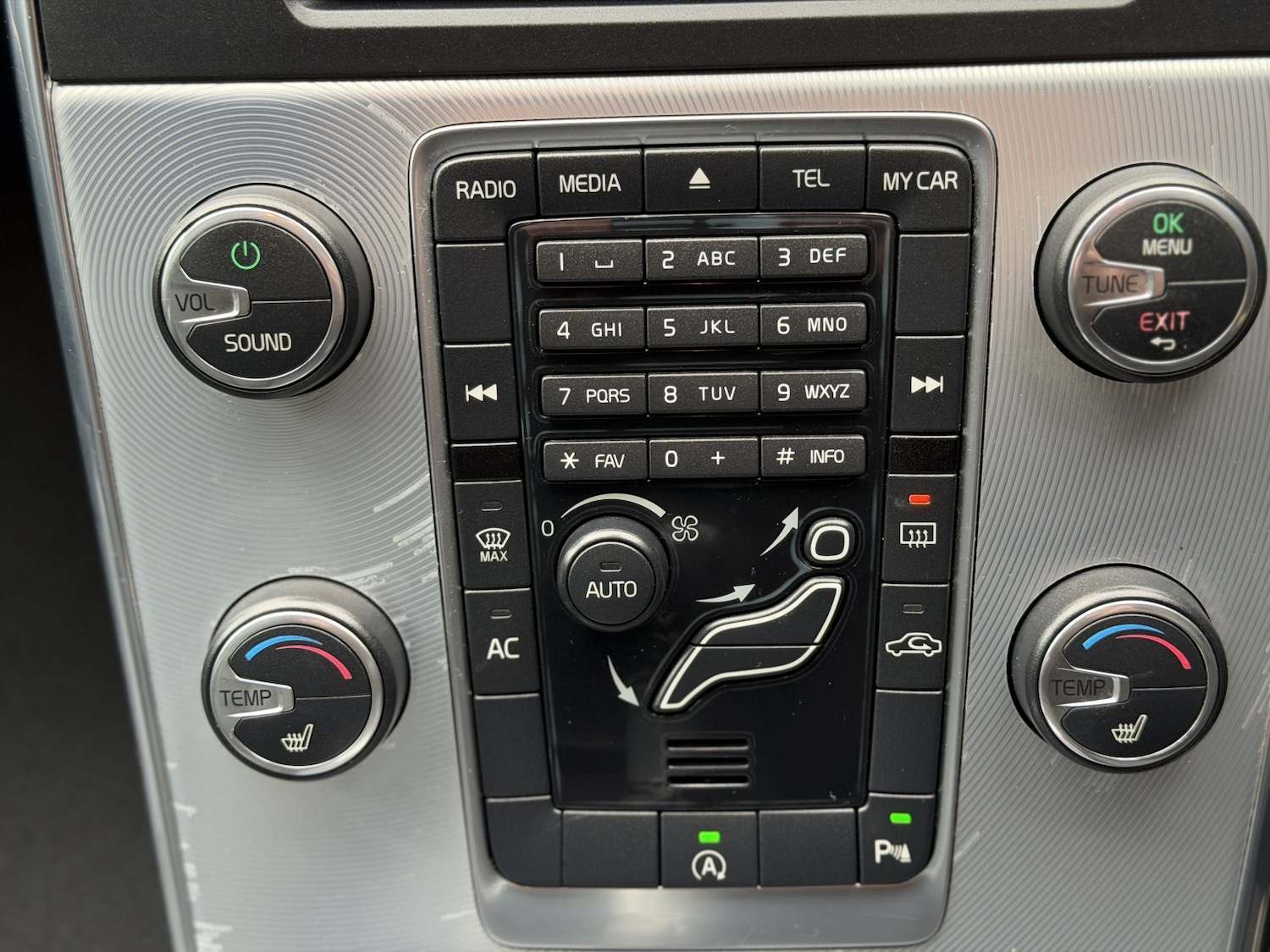 Used Volvo V60 2013 for sale - 77431391: Photo 17