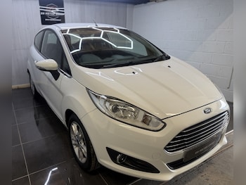 Used Ford Fiesta 2015 for sale - 79054035: Photo