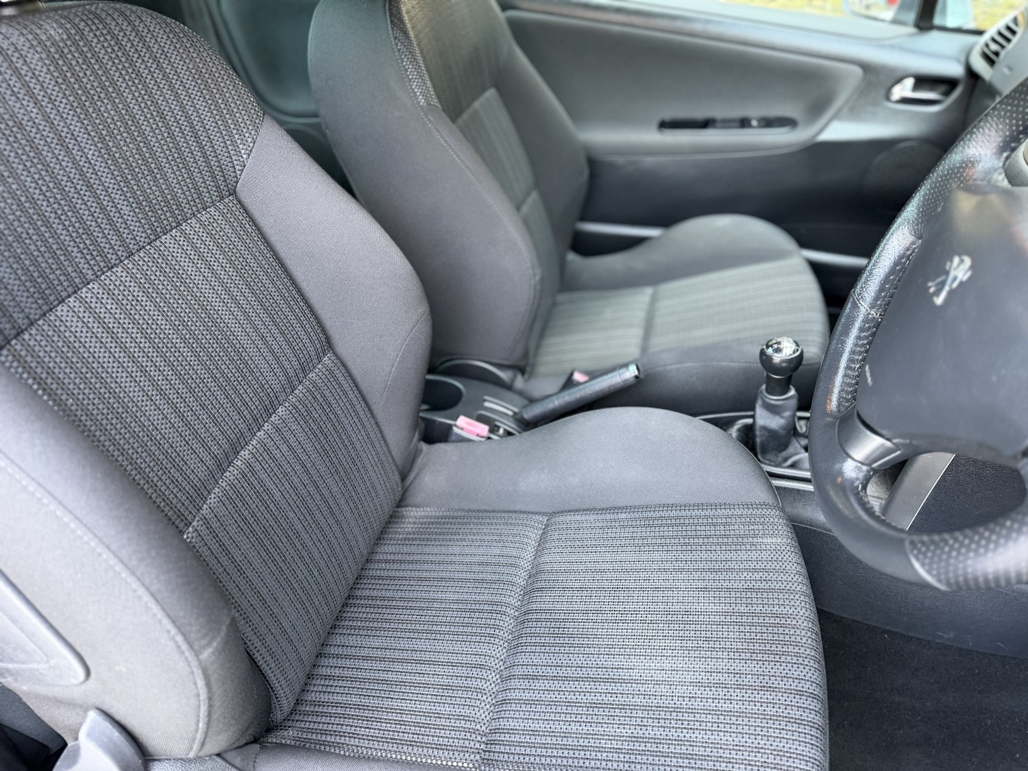 Used Peugeot 207 CC 2012 for sale - 76807270: Photo 15