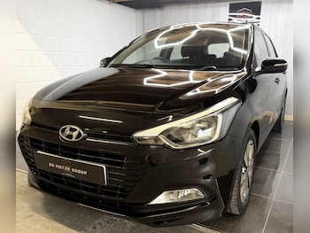 Used Hyundai i20 2017 for sale - 78445610: Photo