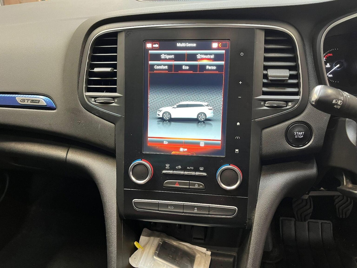 Used Renault Megane 2019 for sale - 76211942: Photo 24