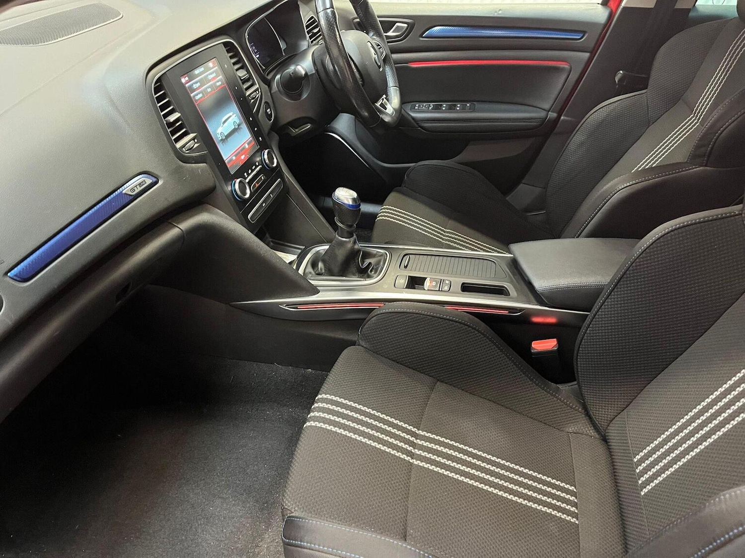 Used Renault Megane 2019 for sale - 76211942: Photo 4