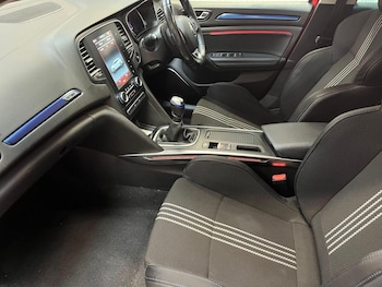 Used Renault Megane 2019 for sale - 76211942: Photo 4